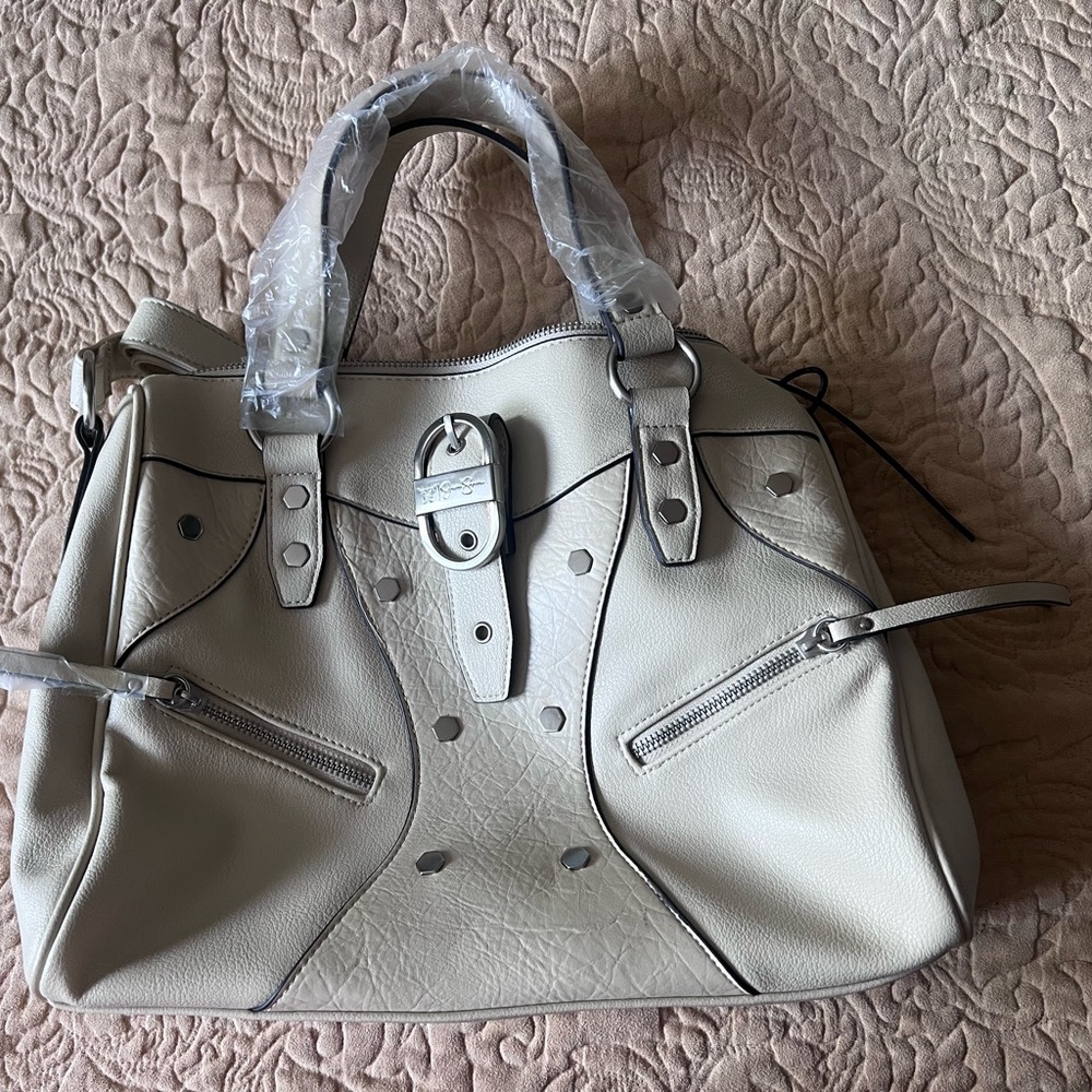 ❌❌SOLD❌❌Elegant Cream Handbag